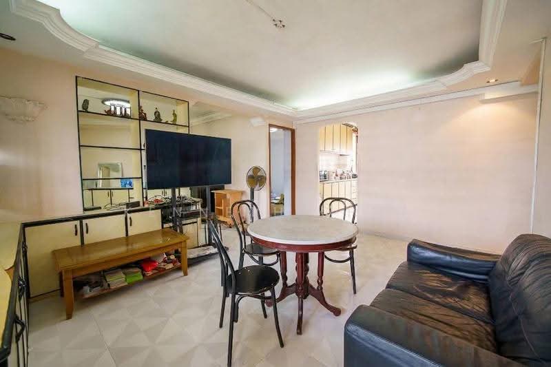 302 Tampines Street 32, 302 Tampines Street 32, Pasir Ris / Tampines, 3 Bedrooms, 1,140 sqft, HDB Flat For Sale, by Kenneth Chua, 500274253 - Living Room - PropertyGuru.com.sg
