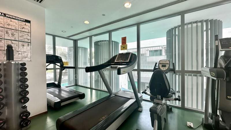 Regency Suites, 38 Kim Tian Road, Alexandra / Commonwealth, 2 Bedrooms, 1,000 sqft, Apartment For Rent, by Gina Tng, 500274254 - Gym - PropertyGuru.com.sg