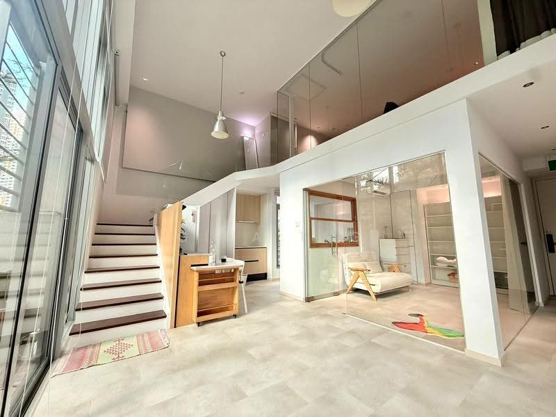 Regency Suites, 38 Kim Tian Road, Alexandra / Commonwealth, 2 Bedrooms, 1,000 sqft, Apartment For Rent, by Gina Tng, 500274254 - Living Room - PropertyGuru.com.sg