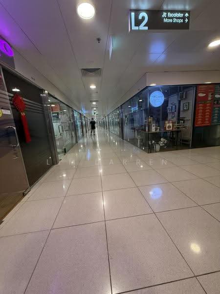 International Plaza, 10 Anson Road, Chinatown / Tanjong Pagar, 695 sqft, Other Retail For Rent, by Lim Darren, 500274255 - Corridor - CommercialGuru.com.sg