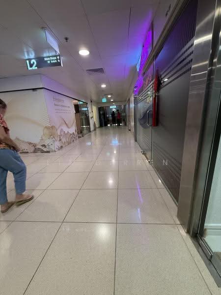 International Plaza, 10 Anson Road, Chinatown / Tanjong Pagar, 695 sqft, Other Retail For Rent, by Lim Darren, 500274255 - Corridor - CommercialGuru.com.sg
