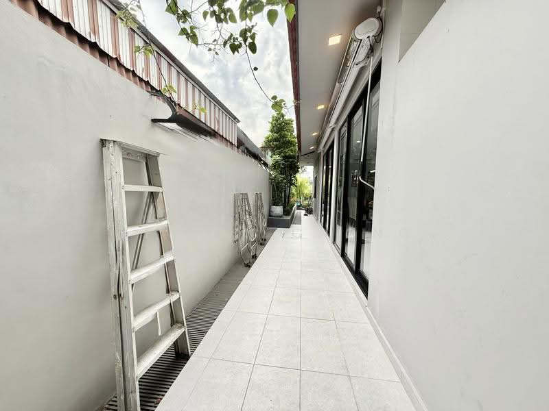Seletar Hills Estate, Seletar Hills Drive, Seletar / Yio Chu Kang, 6 Bedrooms, 5,800 sqft, Semi-Detached House For Sale, by Keegan Chong, 500274271 - Exterior - PropertyGuru.com.sg