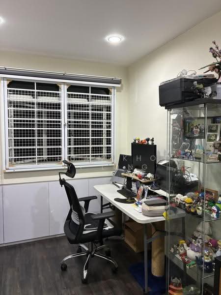 103C Edgefield Plains, 103C Edgefield Plains, Hougang / Punggol / Sengkang, 3 Bedrooms, 1,184 sqft, HDB Flat For Sale, by Kegan Khoo Yi Long, 500274275 - Study room - PropertyGuru.com.sg