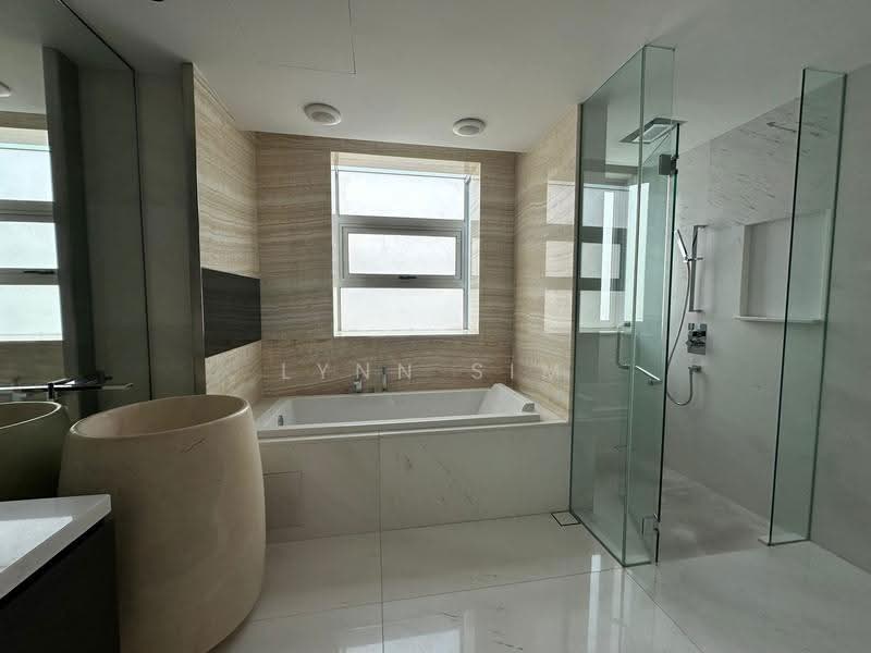 White House Residence, 67 Stevens Road, Tanglin / Holland / Bukit Timah, 4 Bedrooms, 3,843 sqft, Condominium For Rent, by Lynn Sim, 500274286 - Bathroom - PropertyGuru.com.sg