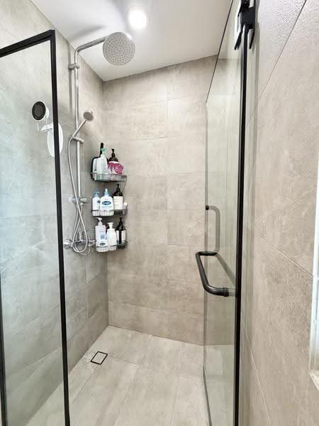The Topiary, 11 Fernvale Lane, Seletar / Yio Chu Kang, 3 Bedrooms, 1,087 sqft, Condominium For Sale, by Keegan Chong, 500274298 - Bathroom - PropertyGuru.com.sg