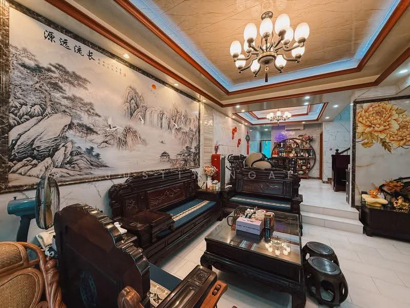 Woodgrove Estate, 8 Ashwood Grove, Admiralty / Woodlands, 6 Bedrooms, 3,000 sqft, Terraced House For Sale, by Justin Ngai, 500274312 - PropertyGuru.com.sg