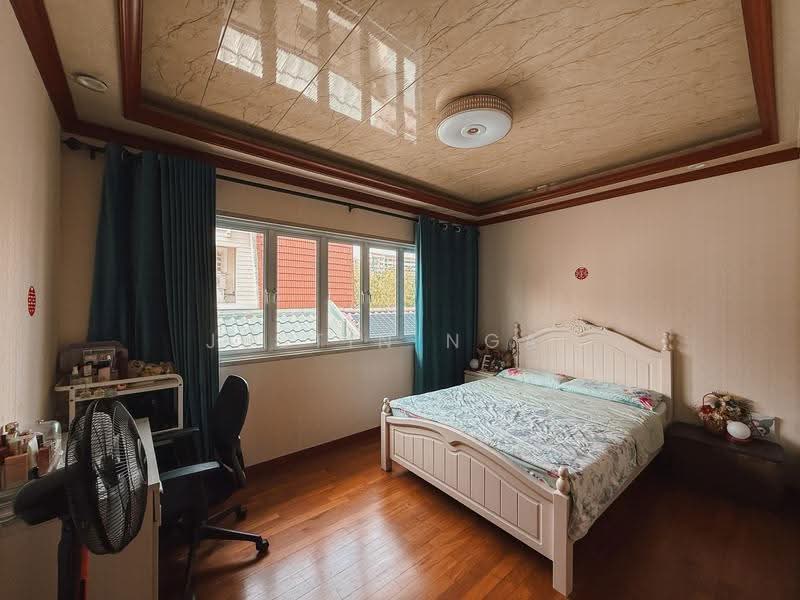 Woodgrove Estate, 8 Ashwood Grove, Admiralty / Woodlands, 6 Bedrooms, 3,000 sqft, Terraced House For Sale, by Justin Ngai, 500274312 - PropertyGuru.com.sg