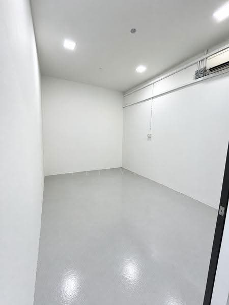 Oxley BizHub, 61 Ubi Road 1, Eunos / Geylang / Paya Lebar, 958 sqft, Light Industrial (B1) For Rent, by Delia Woo Pei Yin, 500274314 - Interior - CommercialGuru.com.sg