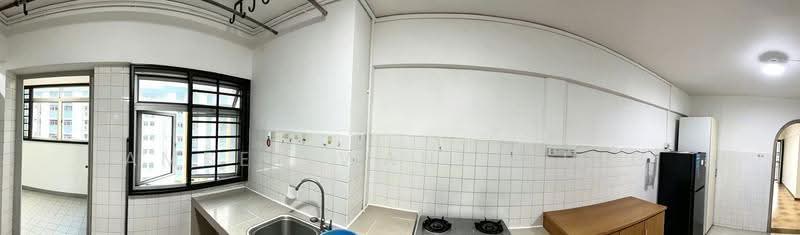 313 Ang Mo Kio Avenue 3, 313 Ang Mo Kio Avenue 3, Ang Mo Kio / Bishan / Thomson, Room Rental, 200 sqft, HDB Flat For Rent, by Amber Wang Ting, 500274315 - Kitchen - PropertyGuru.com.sg