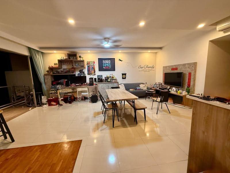Sea Horizon, 1 Pasir Ris Rise, Pasir Ris / Tampines, 5 Bedrooms, 1,528 sqft, Condominium For Sale, by Jessica Low, 500274339 - Living Room - PropertyGuru.com.sg