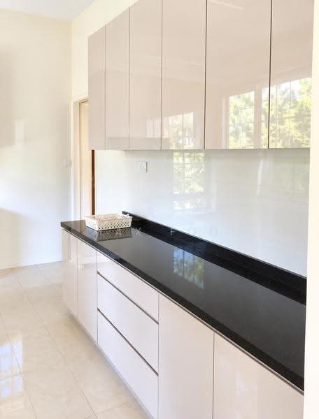 Ewart Park, Ewart Park, Tanglin / Holland / Bukit Timah, 3 Bedrooms, 2,200 sqft, Apartment For Rent, by Max Foo, 500274345 - Kitchen - PropertyGuru.com.sg