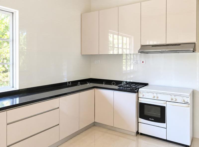 Ewart Park, Ewart Park, Tanglin / Holland / Bukit Timah, 3 Bedrooms, 2,200 sqft, Apartment For Rent, by Max Foo, 500274345 - Kitchen - PropertyGuru.com.sg
