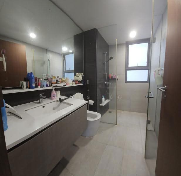Bellewoods, 118 Woodlands Avenue 5, Admiralty / Woodlands, 4 Bedrooms, 1,184 sqft, Condominium For Sale, by James Yeo, 500274347 - Bathroom - PropertyGuru.com.sg
