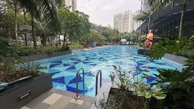 Gem Residences, Balestier / Toa Payoh, Room Rental, 300 sqft, Condominium For Rent, by Amy Chen, 500274349 - Pool - PropertyGuru.com.sg