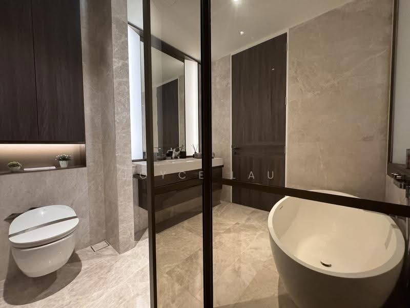 19 Nassim, 19 Nassim Hill, Tanglin / Holland / Bukit Timah, 3 Bedrooms, 1,733 sqft, Condominium For Sale, by Joyce Lau, 500274359 - Master ensuite - PropertyGuru.com.sg