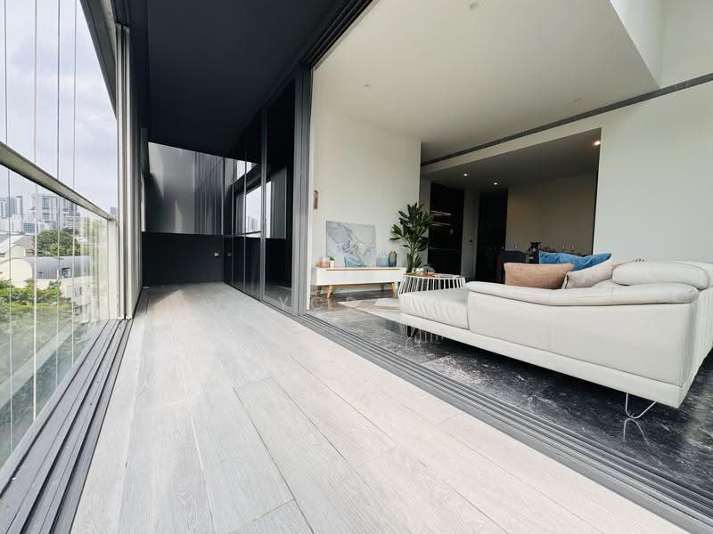 19 Nassim, 19 Nassim Hill, Tanglin / Holland / Bukit Timah, 3 Bedrooms, 1,733 sqft, Condominium For Sale, by Joyce Lau, 500274359 - Balcony - PropertyGuru.com.sg
