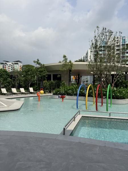 Norwood Grand, Admiralty / Woodlands, 2 Bedrooms, 624 sqft, Condominium For Rent, by Dolores Wong, 500274370 - Pool - PropertyGuru.com.sg