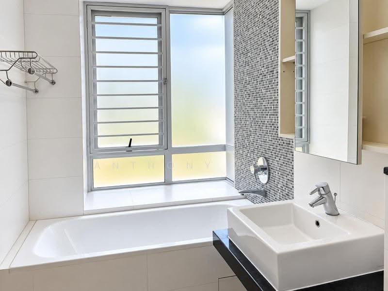 The Lucent, 99 Lorong N Telok Kurau, East Coast / Marine Parade, 4 Bedrooms, 1,970 sqft, Condominium For Rent, by Anthony Low, 500274379 - PropertyGuru.com.sg