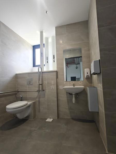 Tampines Connection, 2 Tampines North Drive 4, Pasir Ris / Tampines, 3,445 sqft, Factory / Workshop (B2) For Rent, by June Foo 六姐, 500274426 - Bathroom - CommercialGuru.com.sg