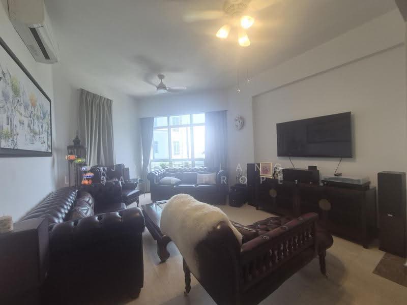 The Makena, 121 Meyer Road, East Coast / Marine Parade, 3 Bedrooms, 1,152 sqft, Condominium For Sale, by Cynthia Wong, 500274431 - Living Room - PropertyGuru.com.sg