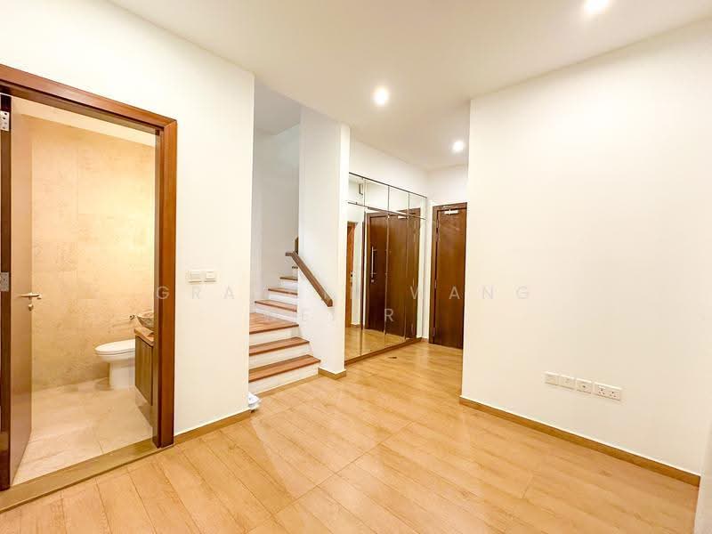 Eleven @ Holland, 11 Holland Link, Tanglin / Holland / Bukit Timah, 5 Bedrooms, 3,810 sqft, Cluster House For Sale, by Graycin Wang Wei Ru, 500274441 - Bathroom - PropertyGuru.com.sg