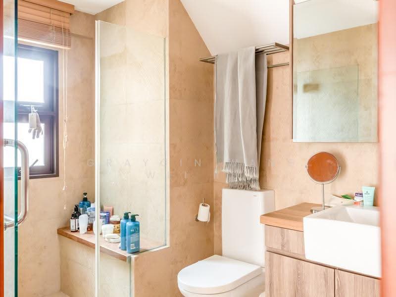 Eleven @ Holland, 11 Holland Link, Tanglin / Holland / Bukit Timah, 5 Bedrooms, 3,810 sqft, Cluster House For Sale, by Graycin Wang Wei Ru, 500274441 - Bathroom - PropertyGuru.com.sg