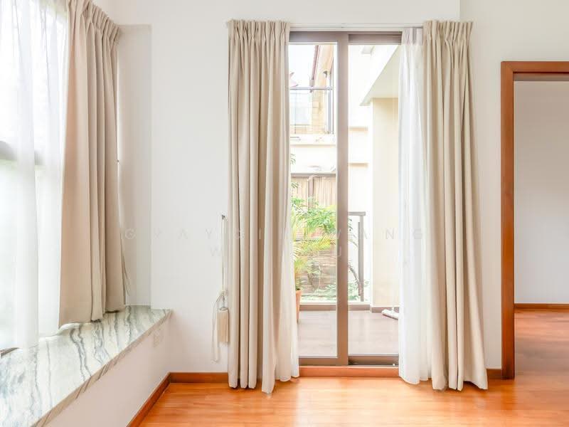 Eleven @ Holland, 11 Holland Link, Tanglin / Holland / Bukit Timah, 5 Bedrooms, 3,810 sqft, Cluster House For Sale, by Graycin Wang Wei Ru, 500274441 - Balcony - PropertyGuru.com.sg