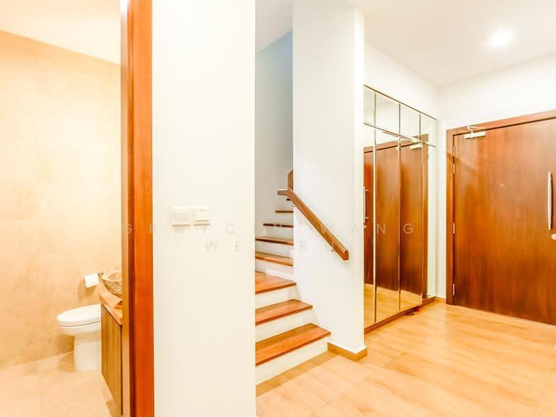 Eleven @ Holland, 11 Holland Link, Tanglin / Holland / Bukit Timah, 5 Bedrooms, 3,810 sqft, Cluster House For Sale, by Graycin Wang Wei Ru, 500274441 - Bathroom - PropertyGuru.com.sg