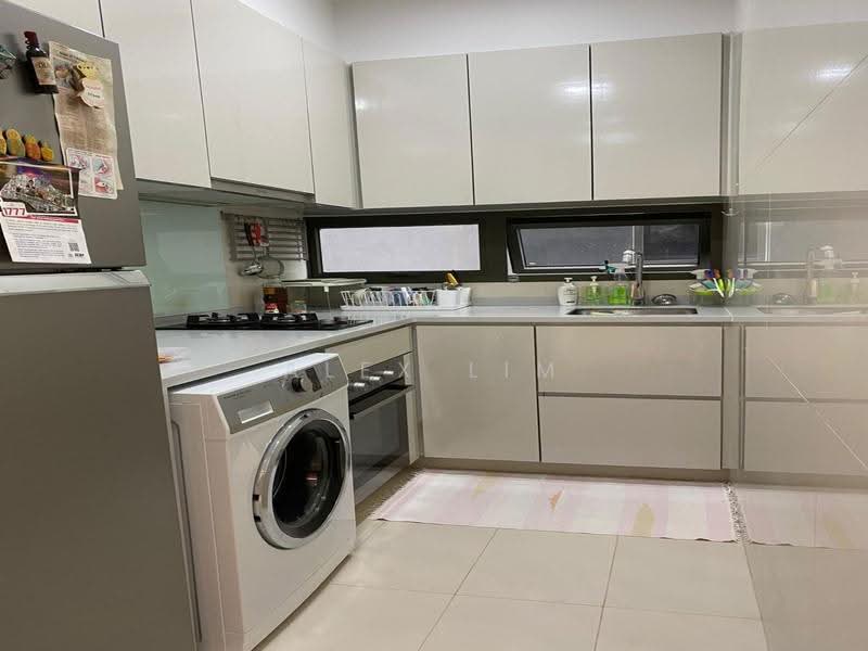 The Wisteria, 596 Yishun Ring Road, Sembawang / Yishun, 2 Bedrooms, 711 sqft, Condominium For Rent, by Alex Lim, 500274442 - Kitchen - PropertyGuru.com.sg