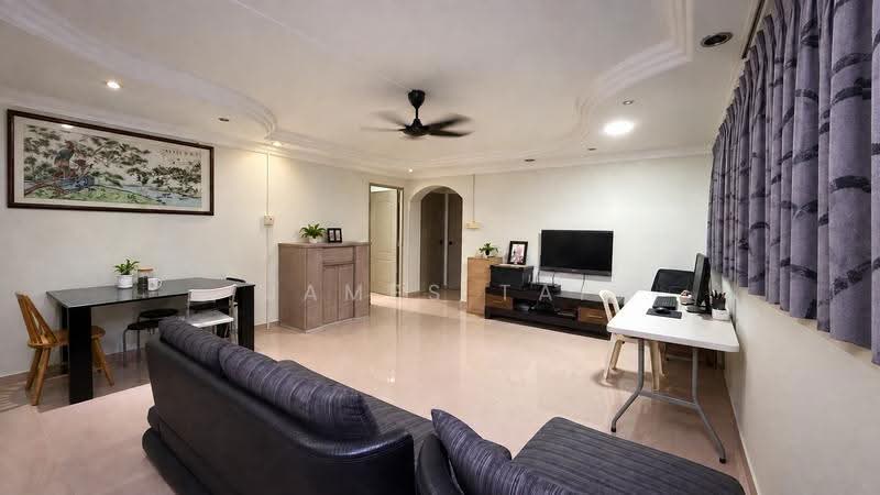 647 Jurong West Street 61 — Property photo