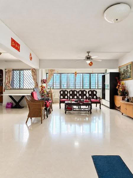 142 Bukit Batok Street 11, 142 Bukit Batok Street 11, Dairy Farm / Bukit Panjang / Choa Chu Kang, 3 Bedrooms, 1,561 sqft, HDB Flat For Sale, by Apple Chee, 500274450 - Living Room - PropertyGuru.com.sg