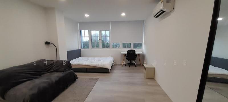 Cavenagh Gardens, 73 Cavenagh Road, Orchard / River Valley, Room Rental, 200 sqft, Apartment For Rent, by Shibani Banerjee, 500274451 - Bedroom - PropertyGuru.com.sg