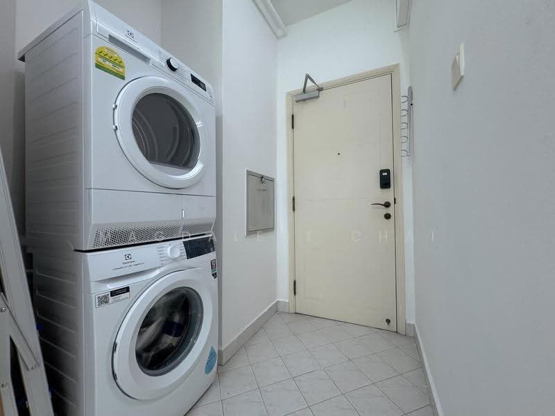 Palm Gardens, 2C Hong San Walk, Dairy Farm / Bukit Panjang / Choa Chu Kang, Room Rental, 100 sqft, Condominium For Rent, by Magdalene Chai, 500274485 - Corridor - PropertyGuru.com.sg