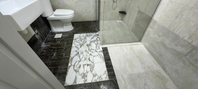 Rosewood, 13 Rosewood Drive, Admiralty / Woodlands, 2 Bedrooms, 1,033 sqft, Condominium For Rent, by Kymm Ng LC, 500274507 - Bathroom - PropertyGuru.com.sg