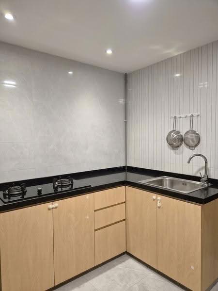 741 Tampines Street 72, 741 Tampines Street 72, Pasir Ris / Tampines, 3 Bedrooms, 100 sqft, HDB Flat For Sale, by Linda Yang (杨凌云), 500274519 - Kitchen - PropertyGuru.com.sg