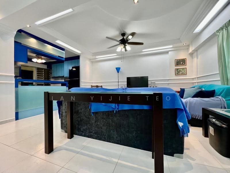 30A Holland Close, 30A Holland Close, Tanglin / Holland / Bukit Timah, 3 Bedrooms, 1,140 sqft, HDB Flat For Sale, by Ian Yijie Teo, 500274520 - Living Room - PropertyGuru.com.sg
