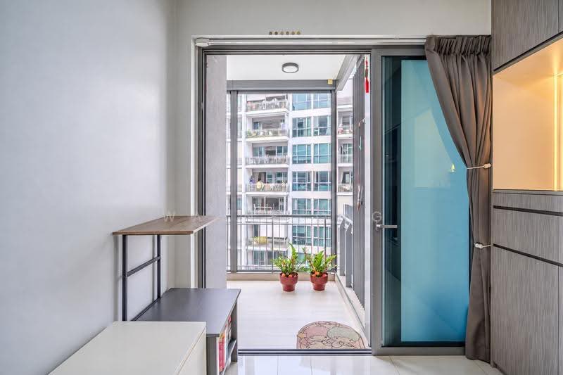 Forest Woods, Hougang / Punggol / Sengkang, 2 Bedrooms, 635 sqft, Condominium For Sale, by Wayne Ong, 500274522 - Balcony - PropertyGuru.com.sg
