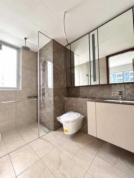 Grand Dunman, 16 Dunman Road, East Coast / Marine Parade, 3 Bedrooms, 936 sqft, Condominium For Rent, by Jason Goh, 500274534 - Master Bathroom - PropertyGuru.com.sg