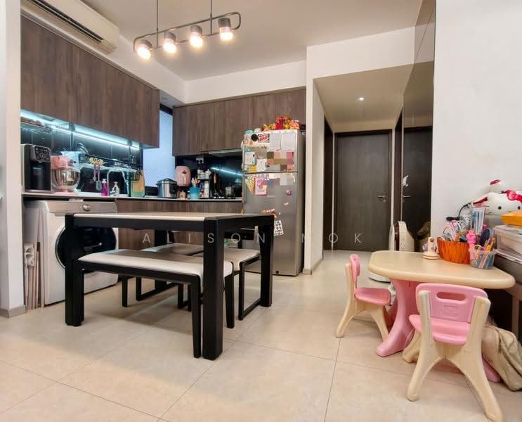 iNz Residence, 78 Choa Chu Kang Avenue 5, Dairy Farm / Bukit Panjang / Choa Chu Kang, 2 Bedrooms, 689 sqft, Condominium For Sale, by Alison Mok, 500274536 - Kitchen - PropertyGuru.com.sg