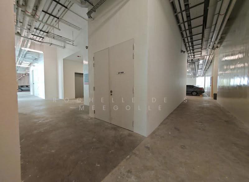 Interlocal Centre, 100G Pasir Panjang Road, Buona Vista / West Coast / Clementi New Town, 1,690 sqft, Light Industrial (B1) For Rent, by Rochelle De S Meegolle, 500274538 - Corridor - CommercialGuru.com.sg