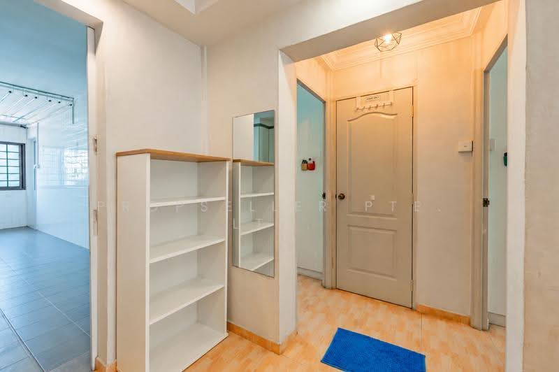742 Yishun Avenue 5, 742 Yishun Avenue 5, Sembawang / Yishun, 2 Bedrooms, 721 sqft, HDB Flat For Sale, by ADNIX LIU, 500274568 - Entrance - PropertyGuru.com.sg