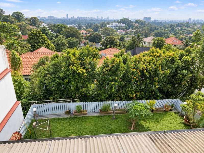 Under $2,800 PSF! HILLTOP VIEW ELEVATED <1KM NYPS, NAMLY, Tanglin / Holland / Bukit Timah, 4 Bedrooms, 3,100 sqft, Semi-Detached House For Sale, by Josephine Tan, 500274570 - Exterior - PropertyGuru.com.sg