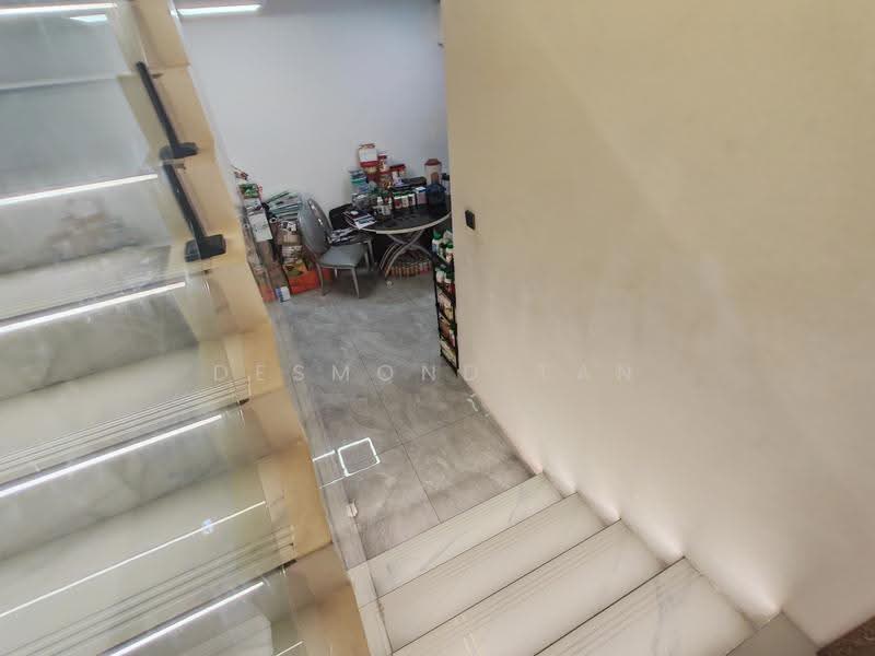 NEX/ Serangoon Mrt/Kovan, Hougang / Punggol / Sengkang, 4 Bedrooms, 2,500 sqft, Terraced House For Sale, by Desmond Tan, 500274597 - Interior - PropertyGuru.com.sg