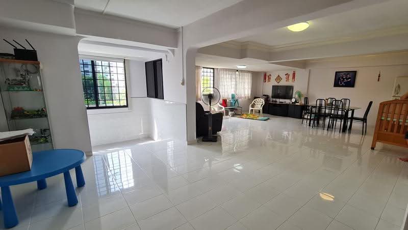 107 Jurong East Street 13, 107 Jurong East Street 13, Boon Lay / Jurong / Tuas, 4 Bedrooms, 1,744 sqft, HDB Flat For Sale, by Sheryl Chan, 500274598 - Living Room - PropertyGuru.com.sg
