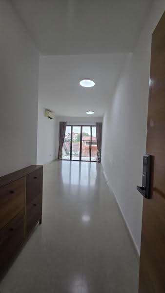 Coastal View Residences, 177 Jalan Loyang Besar, Changi Airport / Changi Village, 2 Bedrooms, 840 sqft, Apartment For Sale, by Heng Heng, 500274604 - Interior - PropertyGuru.com.sg
