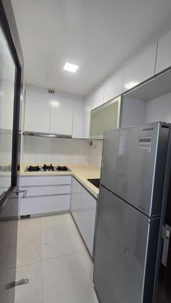 Coastal View Residences, 177 Jalan Loyang Besar, Changi Airport / Changi Village, 2 Bedrooms, 840 sqft, Apartment For Sale, by Heng Heng, 500274604 - Kitchen - PropertyGuru.com.sg