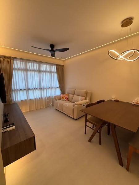 694D Woodlands Drive 62, 694D Woodlands Drive 62, Admiralty / Woodlands, 2 Bedrooms, 721 sqft, HDB Flat For Rent, by Daniel Kiong, 500274668 - Living Room - PropertyGuru.com.sg