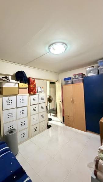 536 Jurong West Street 52, 536 Jurong West Street 52, Boon Lay / Jurong / Tuas, 2 Bedrooms, 721 sqft, HDB Flat For Sale, by Azizul Asri, 500274669 - Bedroom - PropertyGuru.com.sg