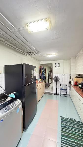 536 Jurong West Street 52, 536 Jurong West Street 52, Boon Lay / Jurong / Tuas, 2 Bedrooms, 721 sqft, HDB Flat For Sale, by Azizul Asri, 500274669 - Kitchen - PropertyGuru.com.sg