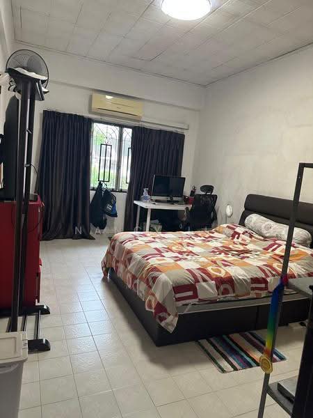 Semi-D in Macperson, Gate N, Bright, Big Garde, Macpherson / Potong Pasir, 4 Bedrooms, 2,200 sqft, Semi-Detached House For Sale, by Nancy Lim, 500274674 - Bedroom - PropertyGuru.com.sg